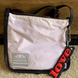 MARC JACOBS shoulder bag.
